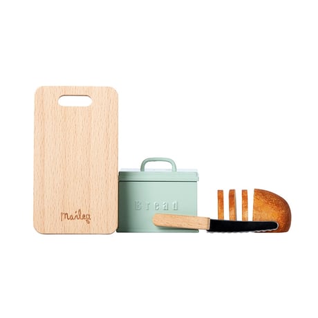 maileg  /  Bread box w. utensils