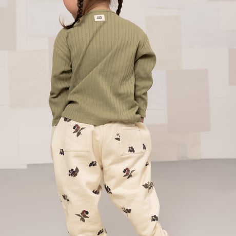 STUDIO BOHEME  /  CARROT PANTS  ECRU / BLACKBERRIES