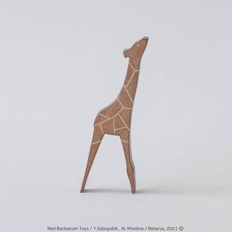 REDBARBATUM /  Giraffe Children Wooden Figure