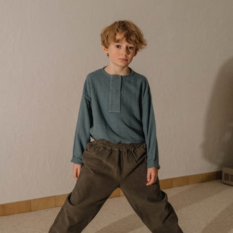 STUDIO BOHEME  /  CARROT PANTS  DARK TAUPE