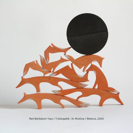 REDBARBATUM /  Fox Dad Wooden Figure