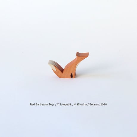 REDBARBATUM /  Fox Children Wooden Figure