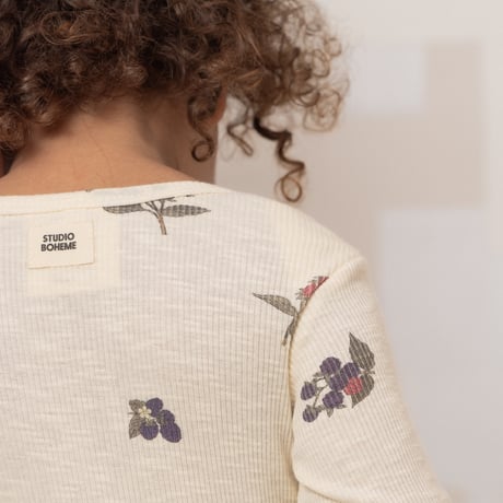 STUDIO BOHEME  /  WOODY BODYSUIT  ECRU / BLACKBERRIES