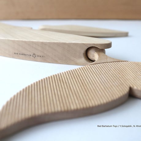 【 ラスト1点 】REDBARBATUM /  Wooden Whale With Box