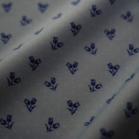 RITAPAPERI  /  MAX 2m cut : original design fabric - Turkish Lily Blue < Faded Bloom >