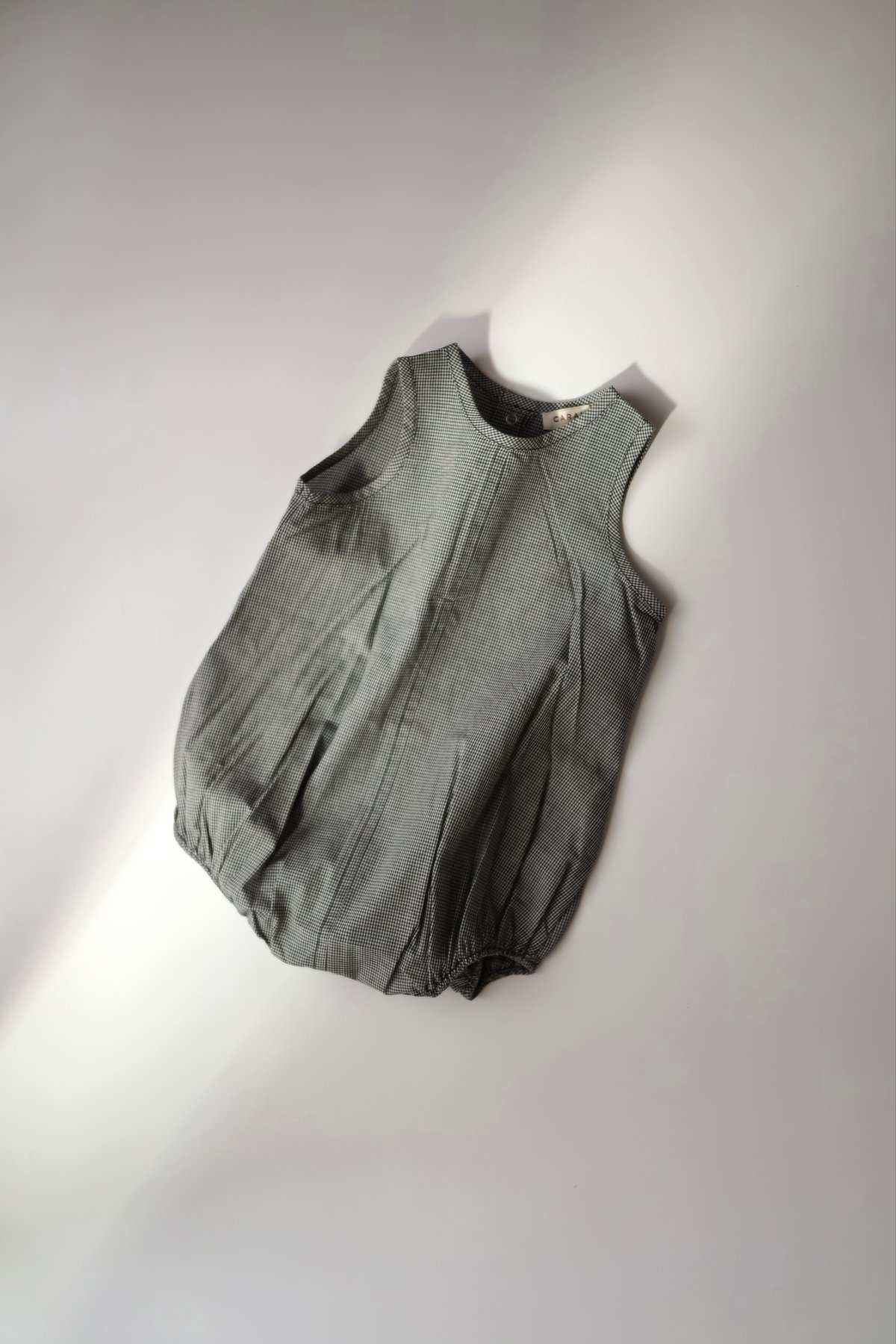 CARAMEL / PILEA BABY ROMPER - BLACK MICRO CHE