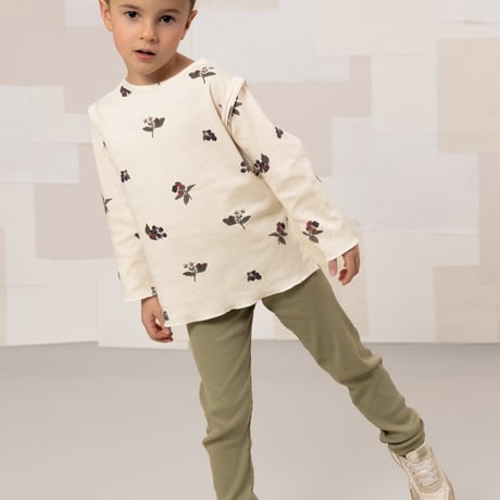 STUDIO BOHEME  /  LALA T-SHIRT  ECRU / BLACKBERRIES