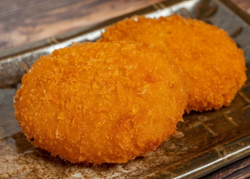 コロッケ！ ZEYO.コロッケ2個【特製ソース30ml付き】 | カレーうどん専門店
