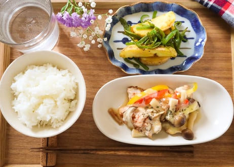 ささみのピザ風　調理キット／1食分（1食627円/税込）(調理例です。キットに含まれていないものも写っています)