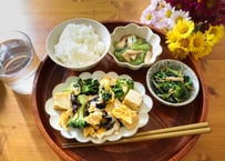 厚揚げとブロッコリーの玉子炒め　調理キット／1食分（1食627円/税込）(調理例です。キットに含まれていないものも写っています)