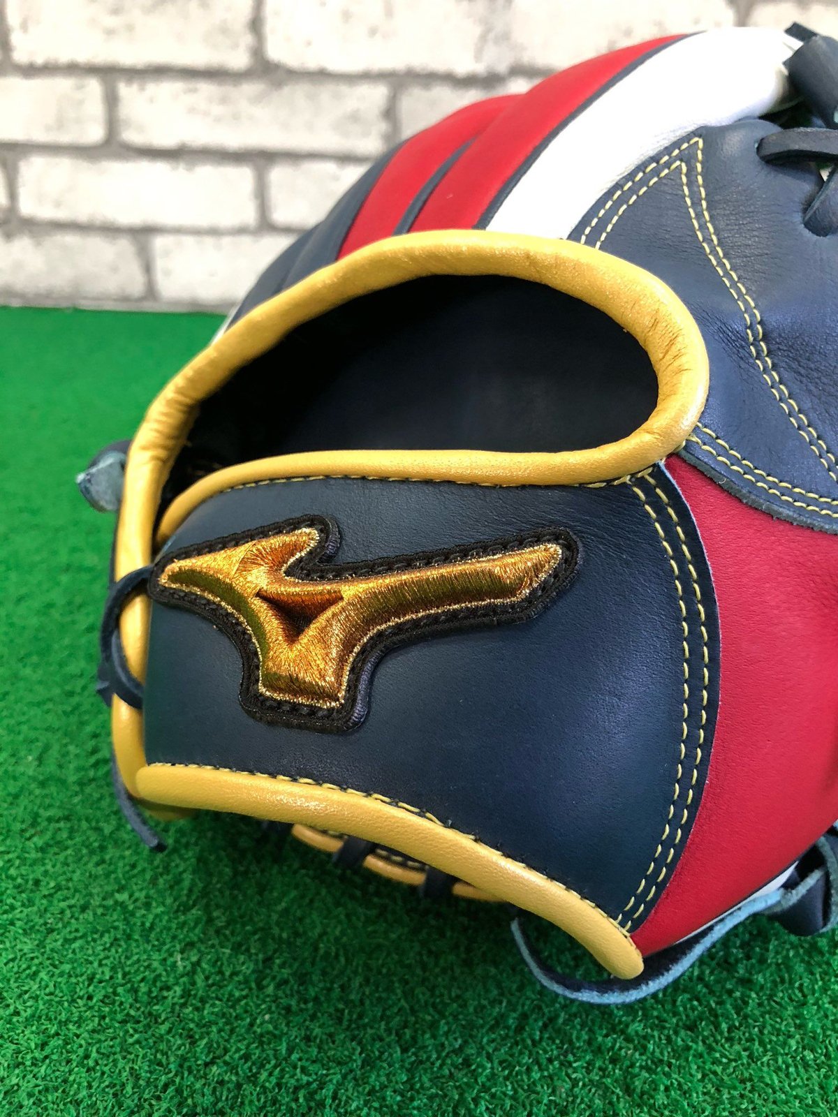 ミズノプロ 【限定品】 軟式用グラブ 内野手用 1AJGR28103 2962 | 野球