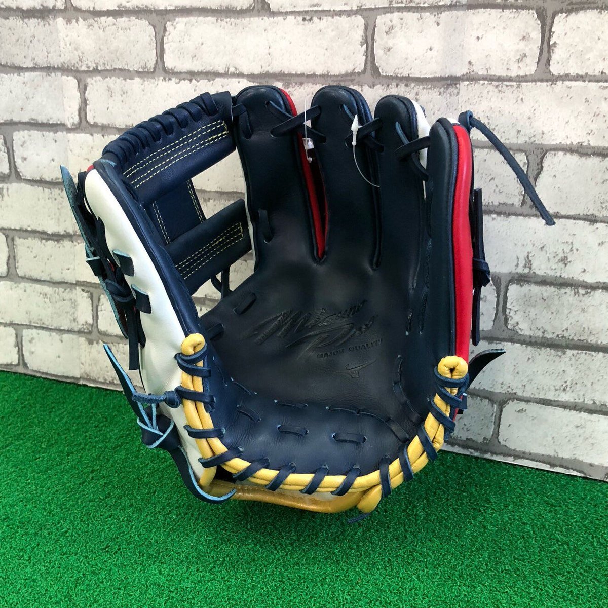 限定品　ミズノプロ 軟式グラブ 内野手用 1AJGR97103(2962) ミズノプロ 【限定品】 軟式用グラブ 内野手用 1AJGR28103 2962