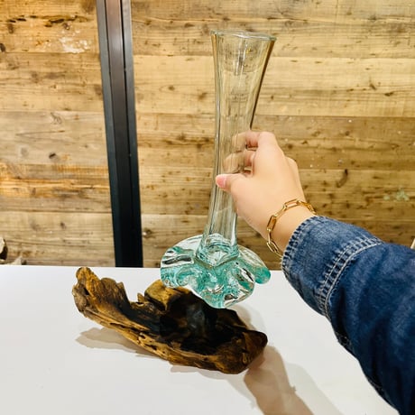 ガラスフラワーベース　流木ガラス ガラスフラワーベース 流木ガラス - メルカリ