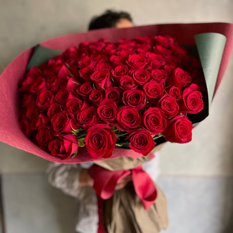 108本の赤い薔薇