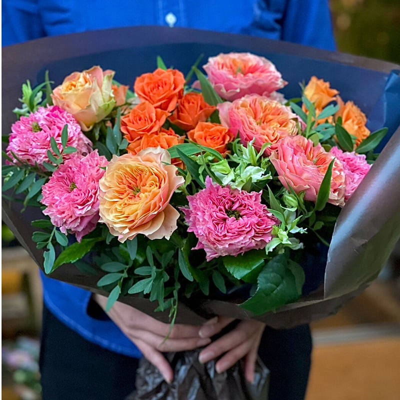 ハンドメイド：薔薇の花束【現品】1580円 ハンドメイド：薔薇の花束【現品】1580円 おまかせバラの花束 | 花福