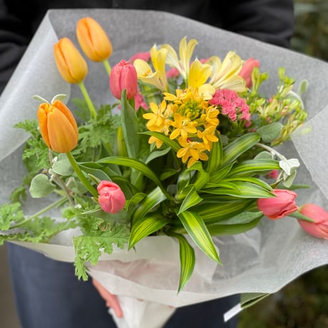 定期便｜ ー季節にふれる、暮らしの花ー〔ベーシックプラン〕土曜日or日曜日お届け