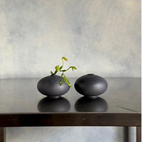 備前焼豊福先生台座型花生けです❣️ 備前焼豊福先生台座型花生けです❣️