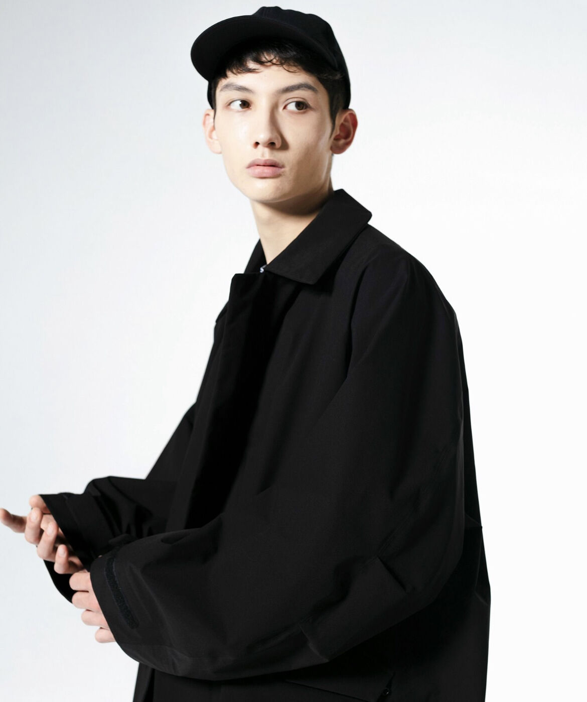 SEAMLESS BIG COAT （BLACK） | kuonbyrinq's STORE