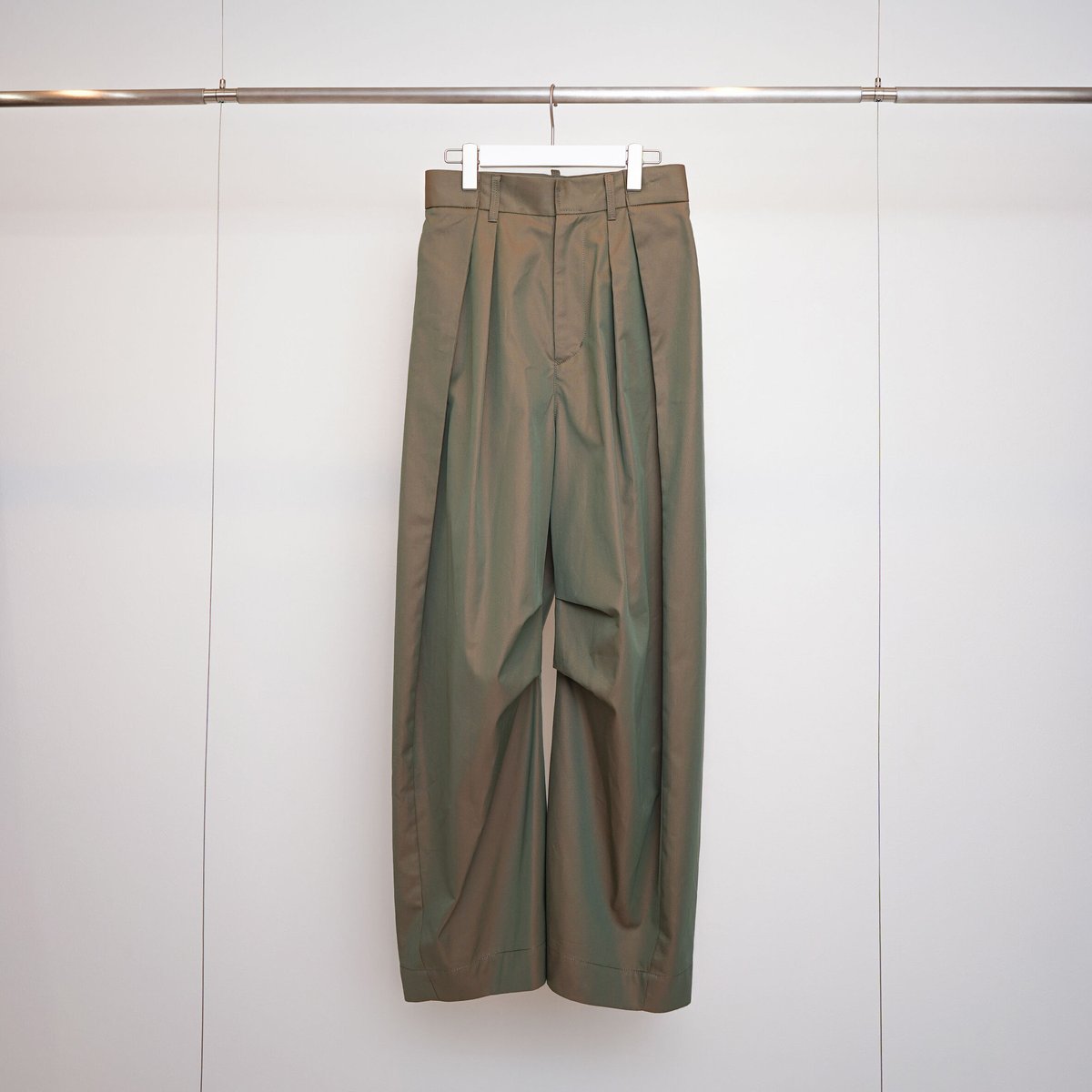 < BASE MARK > Wide Chino PT | kuonbyrinq's STORE