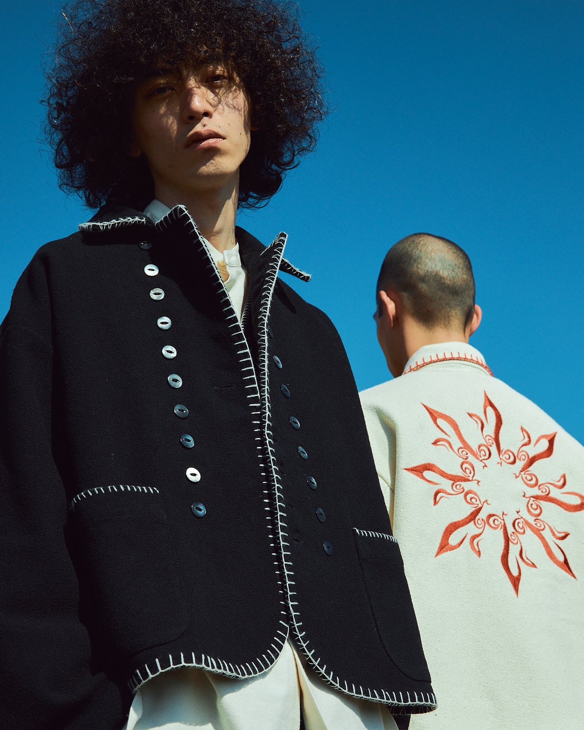 Urig> ZWEIREIHER ALT JACKET, White | kuonbyri