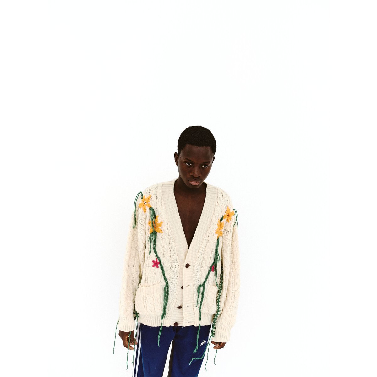 DISCOVERED > Hand Embroidery Fisherman Knit | DISCOVERED > Hand Embroidery Fisherman Knit |