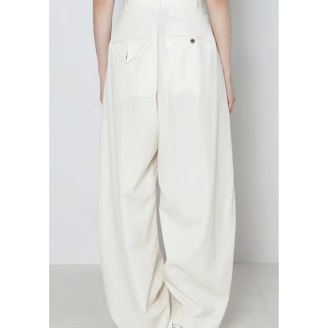 Wool Wide Tuck Pant　White