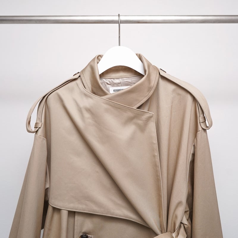 【新品】 KEISUKE YOSHIDA belted trench coat KEISUKE YOSHIDA> Belted Trench Coat , Beige |