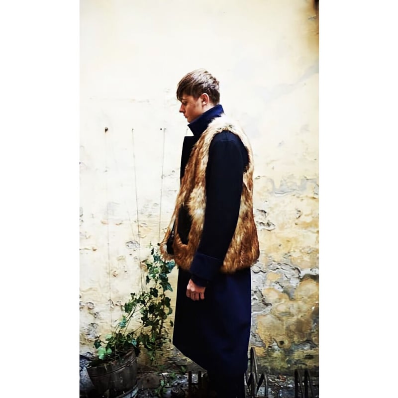 no. > FAKE FUR VEST | kuonbyrinq's STORE