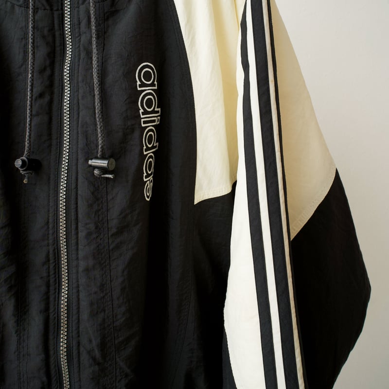 90s adidas Nylon Hoodie Blouson | kuonbyrinq's 90s adidas Nylon Hoodie Blouson | kuonbyrinq's