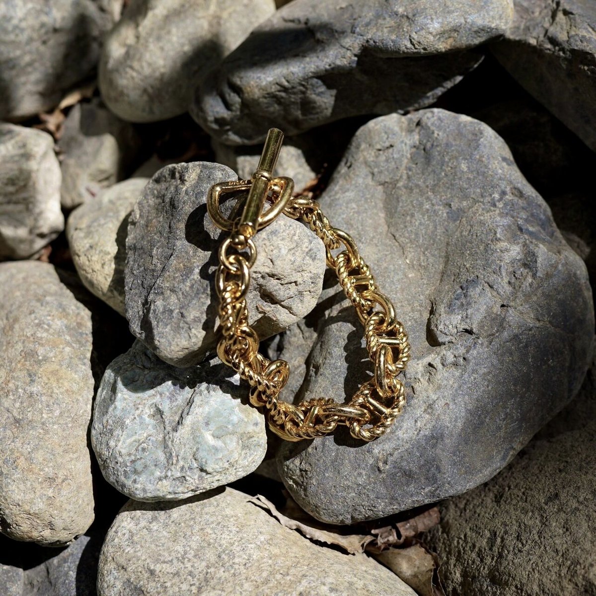 存在感抜群 ブレスレット べっ甲×gold BOUCLE DISCOVERED別注> BRACELET , GOLD | kuonbyrinq's S