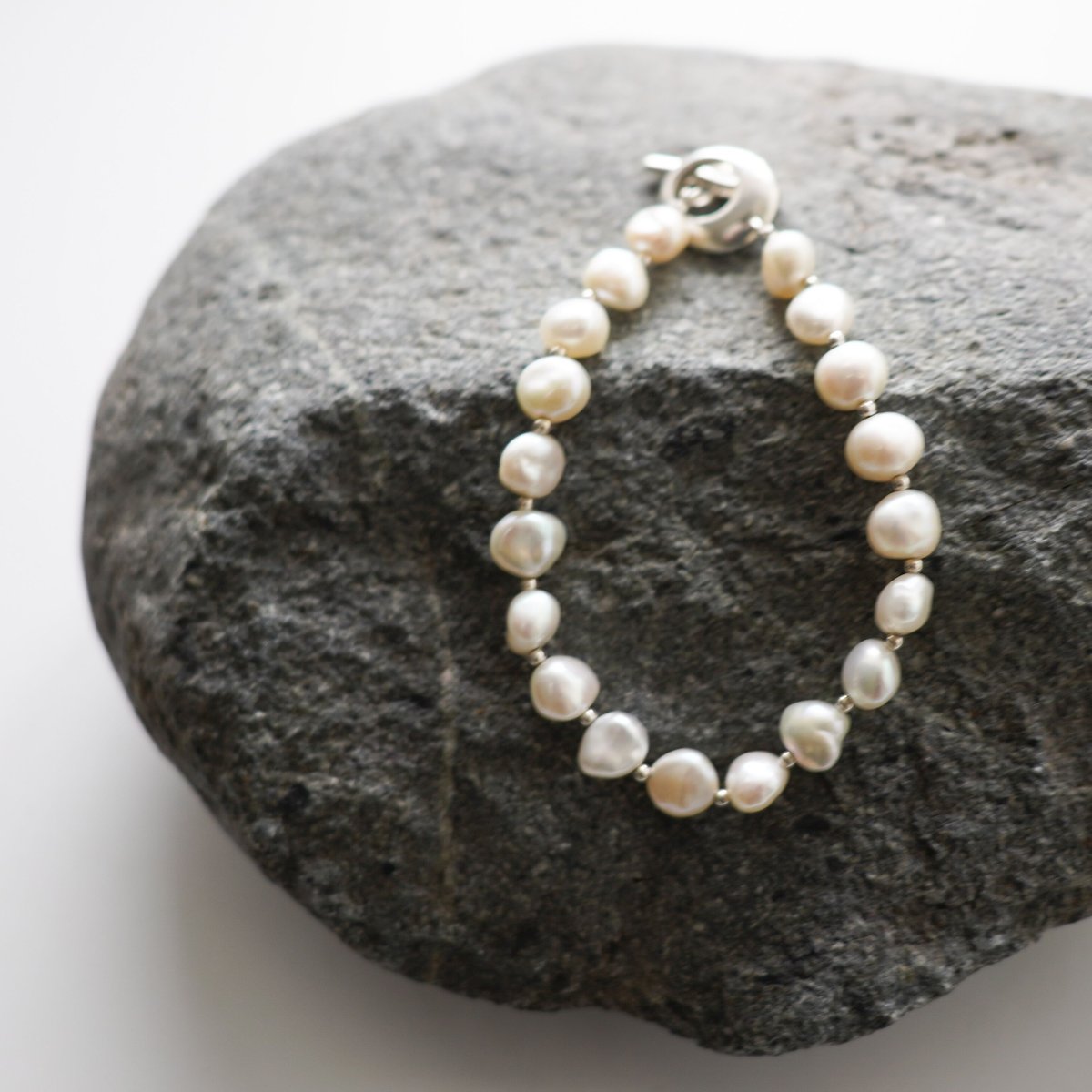 COH＞別注 Perl bracelet | kuonbyrinq
