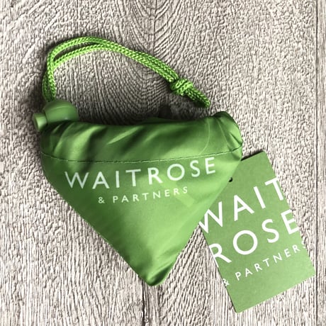 ウエイトローズ（Waitrose）のショッピングバッグ