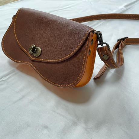 斜めがけ本革ポシェット（茶×オレンジ）ショルダーバッグ レザーバッグ お着物鞄 手縫い 革鞄 日本製