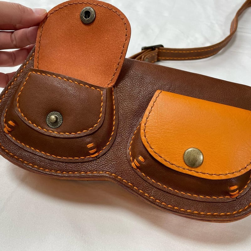 斜めがけ本革ポシェット(茶×オレンジ)ショルダーバッグ レザー 斜めがけ本革ポシェット(茶×オレンジ)ショルダーバッグ レザー