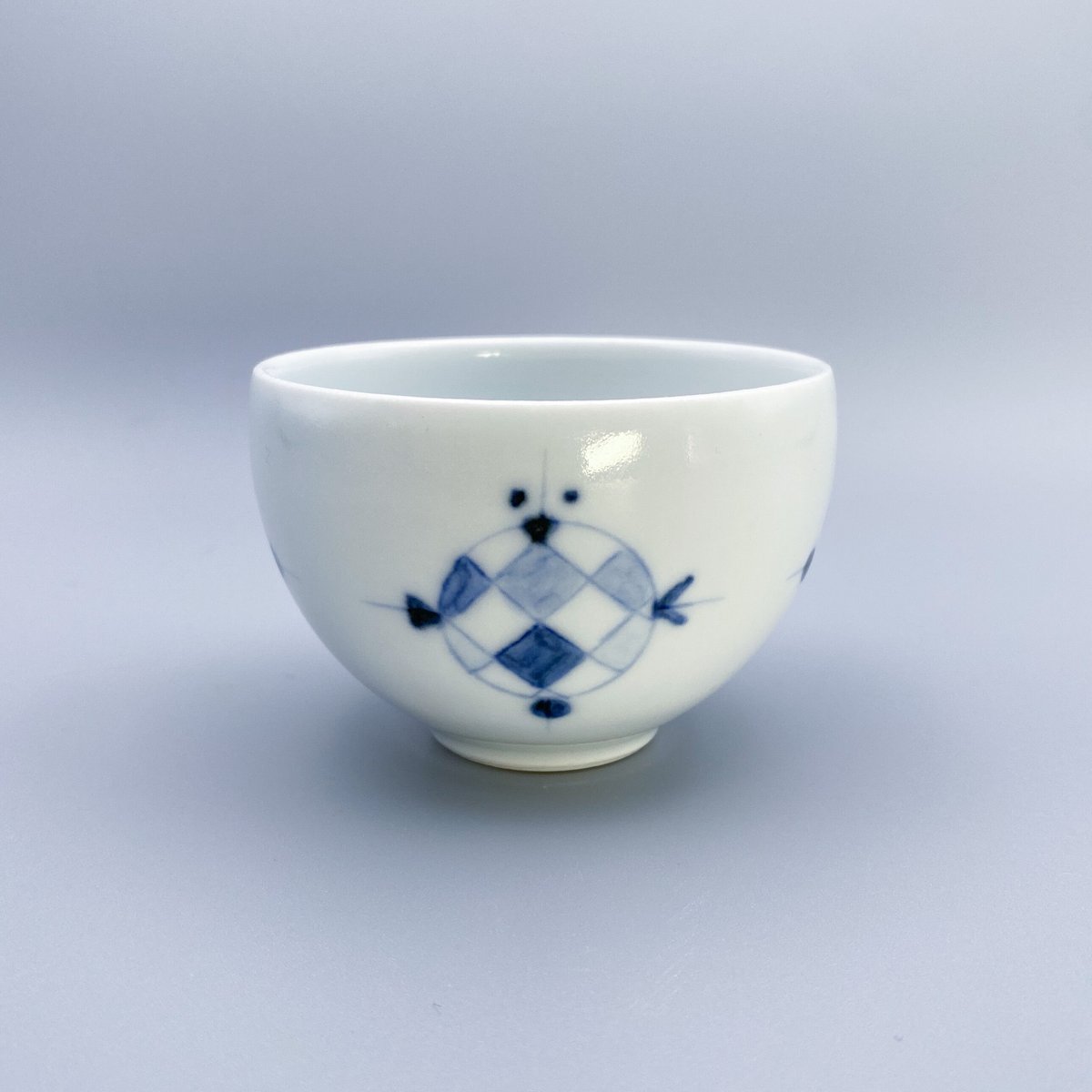柴田良三さん盃　六客 柴田良三】染付陶器 盃 / sake cup | by Art STORE