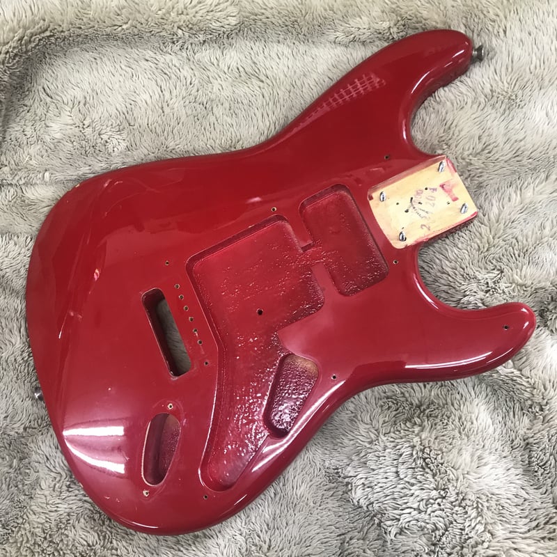 フェンダースクワイヤーボディ