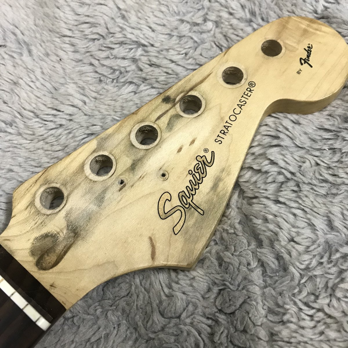 Squier by Fender Stratocaster neck | RUSTY STRI