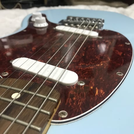 Squire by Fender Mustang