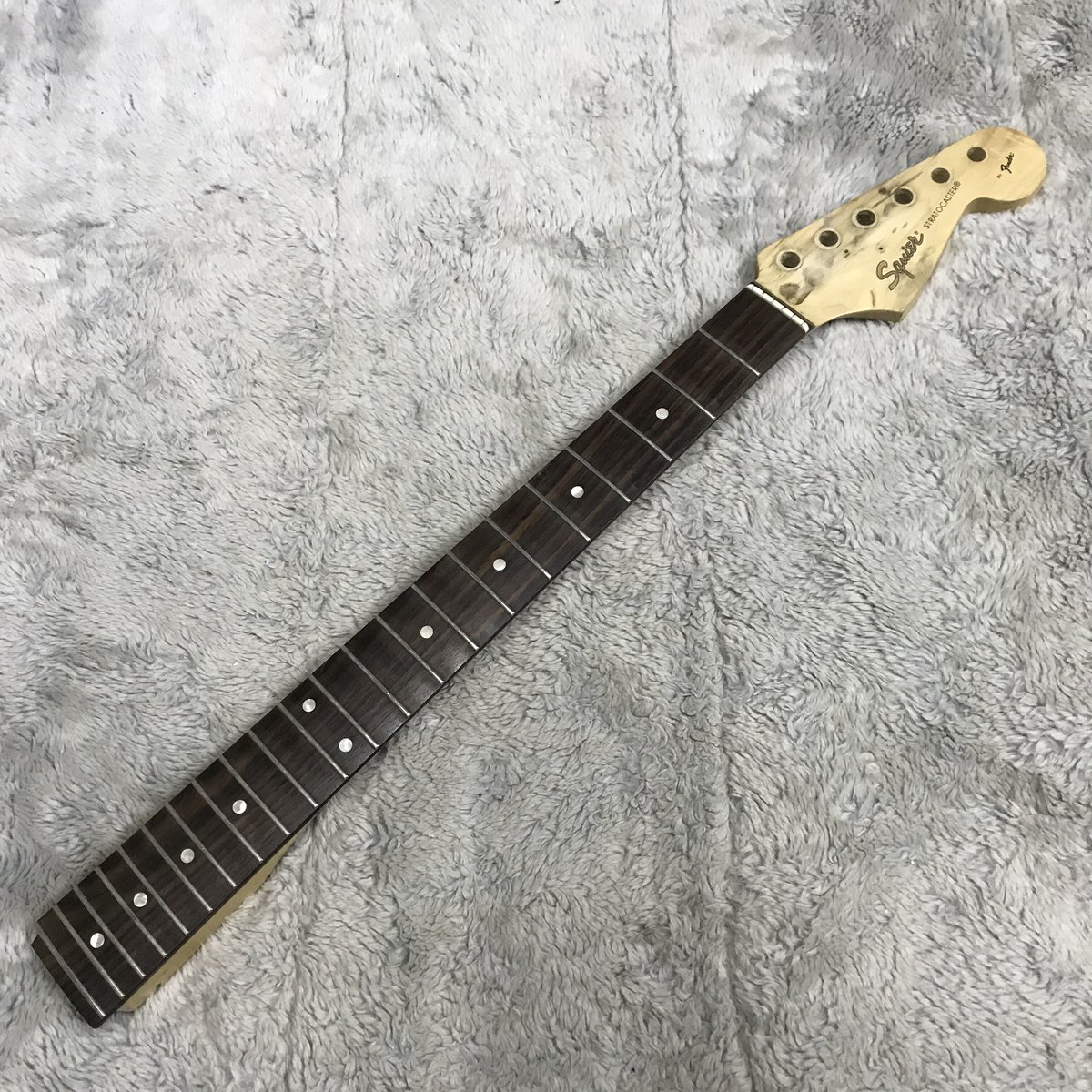 Squier by Fender Stratocaster neck | RUSTY STRI