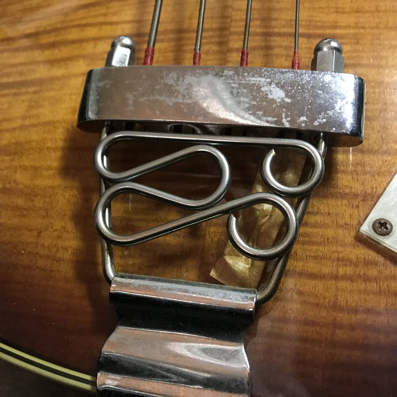 Japan vintage Violin Bass | RUSTY STRINGS GUITA