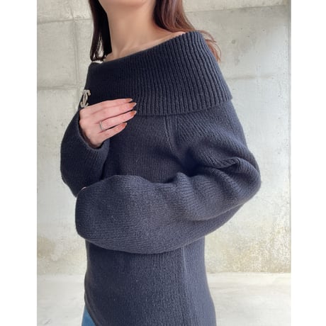 オフショルダーニット（Black）