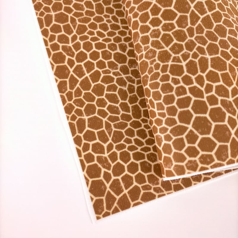 キリン柄激アツエギ 生地/キリン柄/マイクロ起毛 | NUIGOTO