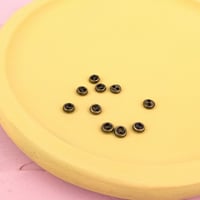 メッキボタン3ｍｍ（アンティークゴールド）