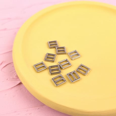 金属バックル6ｍｍ（シルバー）