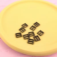 金属バックル6ｍｍ（アンティークゴールド）