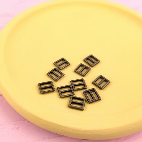 金属バックル6ｍｍ（アンティークゴールド）