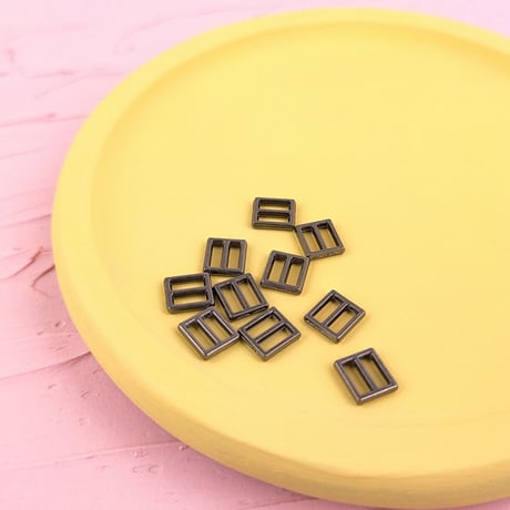 金属バックル6ｍｍ（アンティークシルバー）