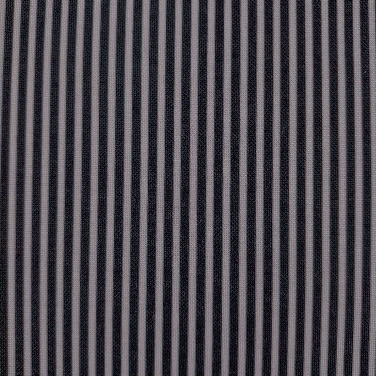 裏地カーテン・ライナー 黒とグレーのストライプ 裏地カーテン・ライナー 黒とグレーのストライプ 裏地カーテン