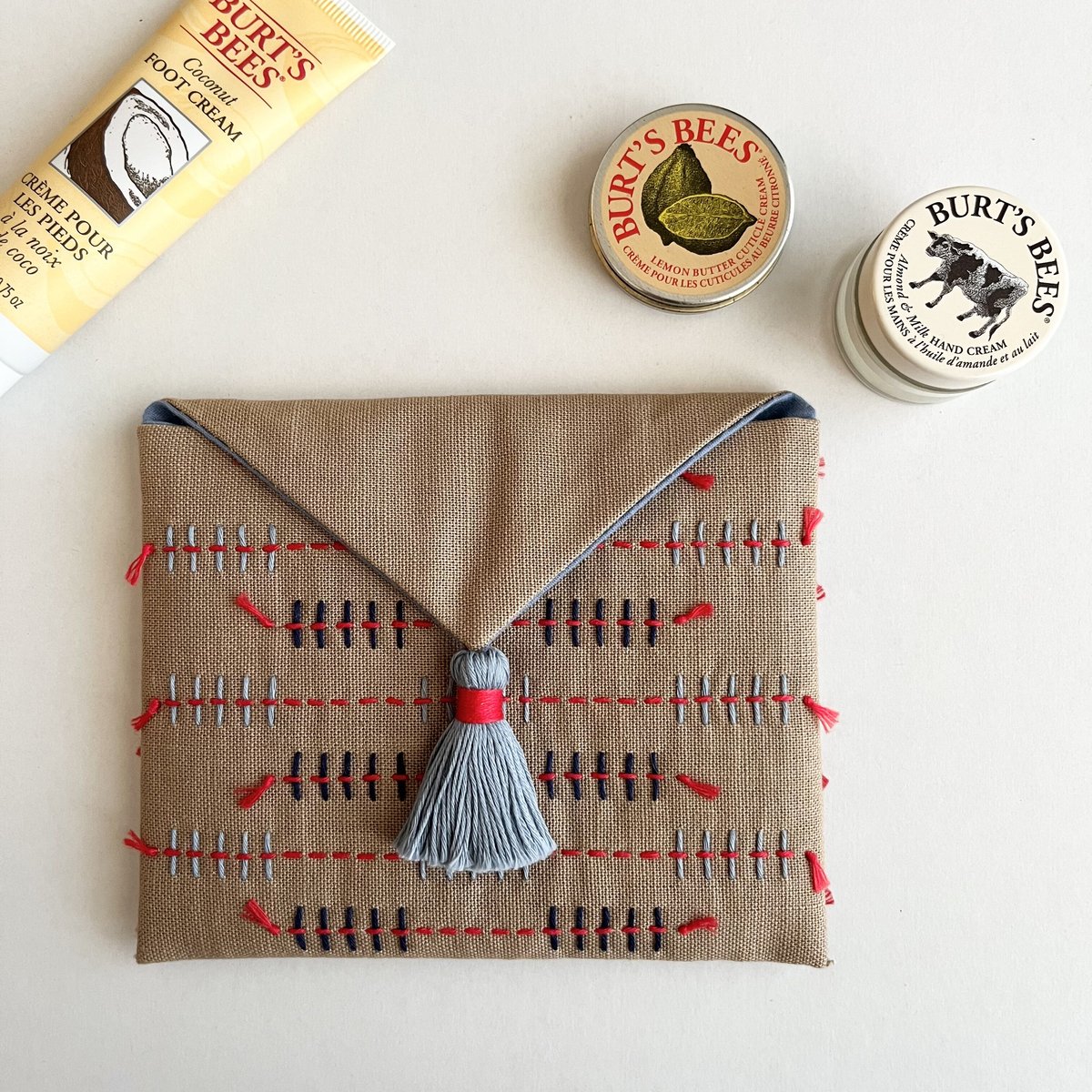 美品　archivio  ドット柄   ポーチ　2点 レイヤーシェル模様のファスナーポーチ（2色使い）のkit | itoito