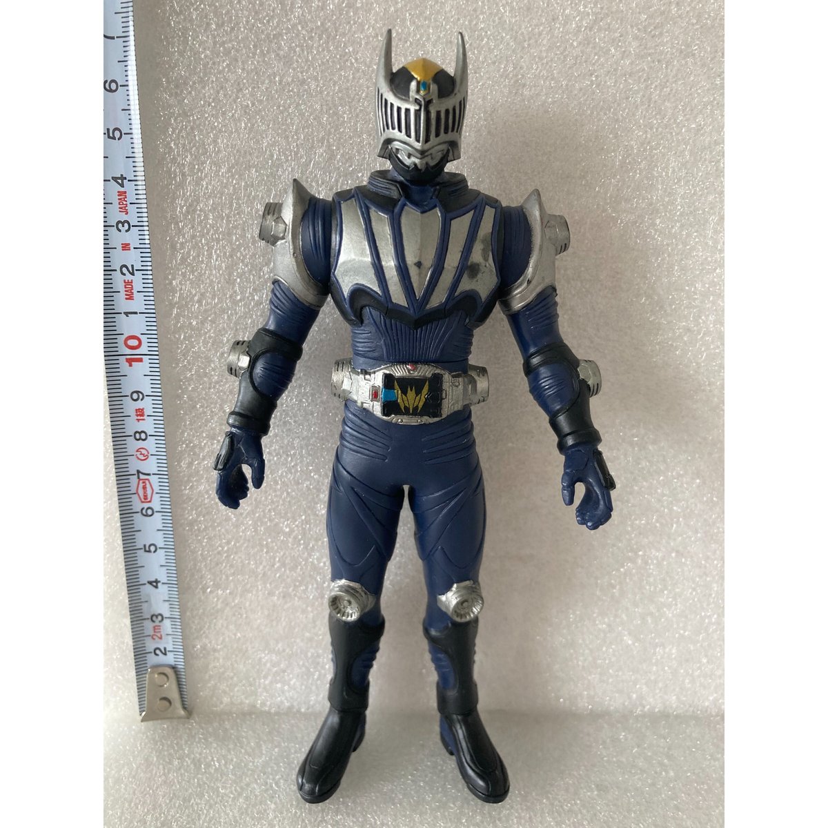 仮面ライダー レジェンドライダーシリーズ 仮面ライダーナイト 6g7v4d0 31W1gYzrztL._UF350,350_QL50_.jpg